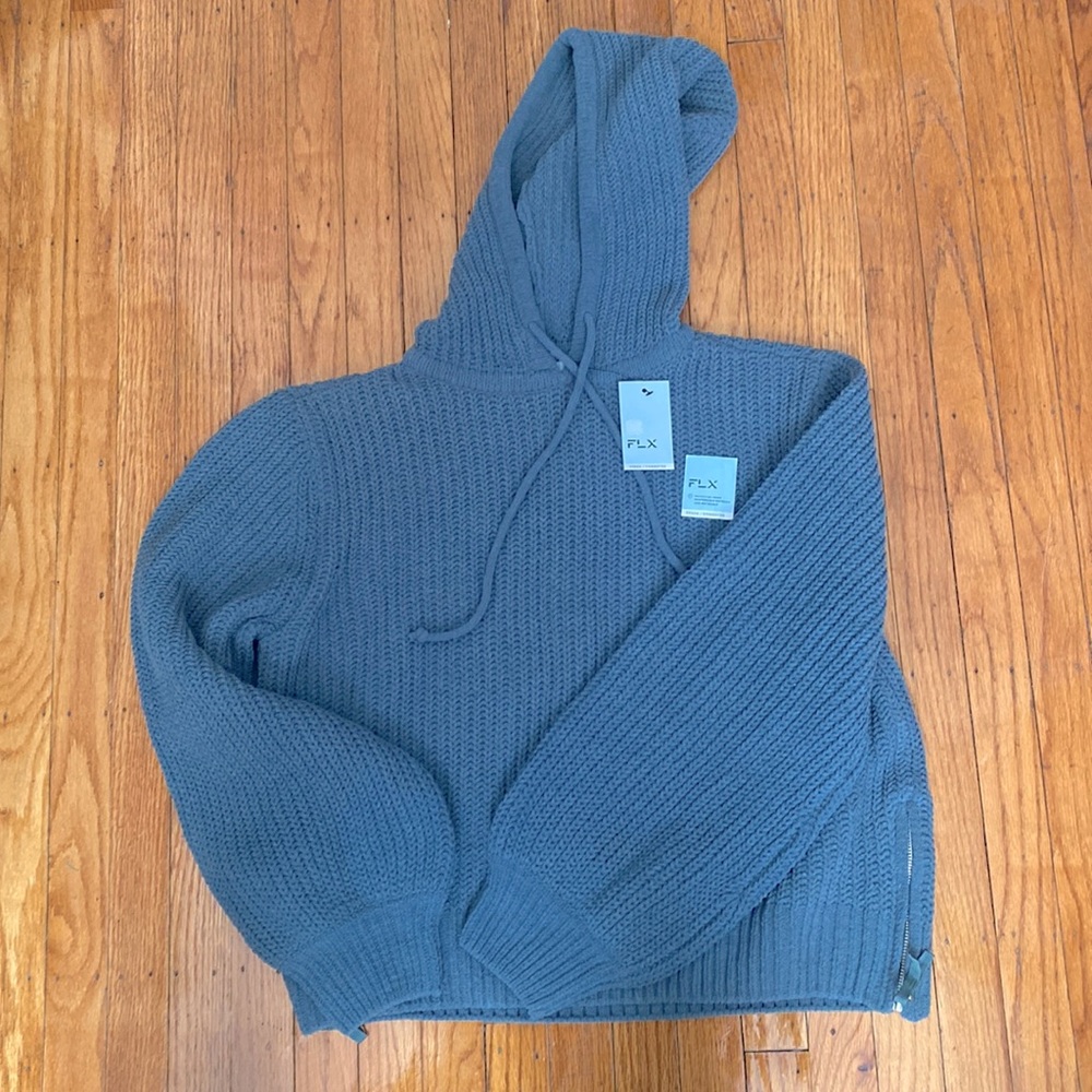 NWT FLX activewear Crop sweater